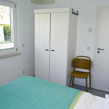 Mit Sauna U Terrasse Im Zentrum Von Ruegen Apartmán Thesenvitz