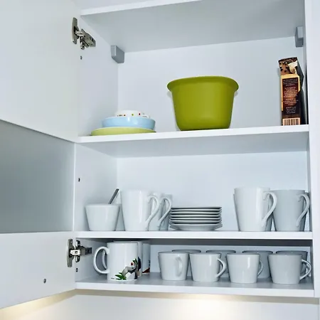 Mit Sauna U Terrasse Im Zentrum Von Ruegen Apartmán Thesenvitz