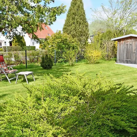 Mit Sauna U Terrasse Im Zentrum Von Ruegen Apartmán