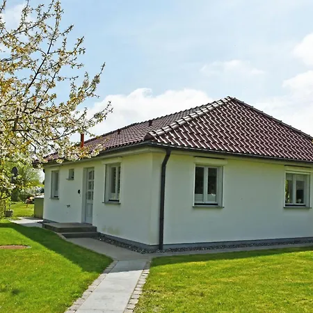 Mit Sauna U Terrasse Im Zentrum Von Ruegen Apartmán *