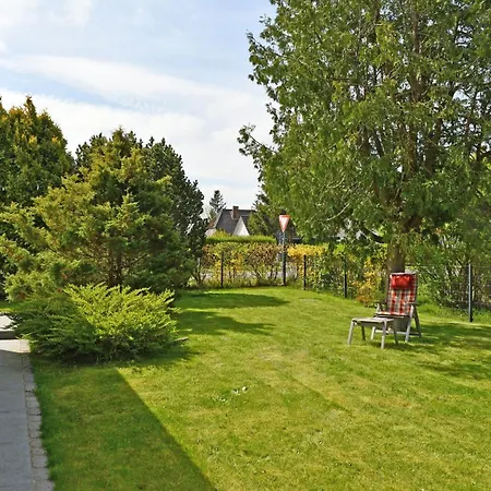 Mit Sauna U Terrasse Im Zentrum Von Ruegen Thesenvitz