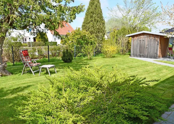 Mit Sauna U Terrasse Im Zentrum Von Ruegen 아파트
