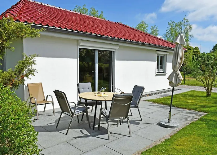 아파트 Mit Sauna U Terrasse Im Zentrum Von Ruegen